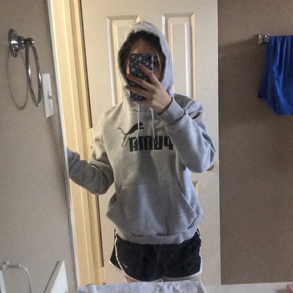 Grey Puma hoodie | S